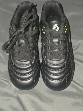 Black Kids Athletic Sneakers with Neon Accent Size 11d - Brava
